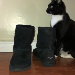 Black Uggs